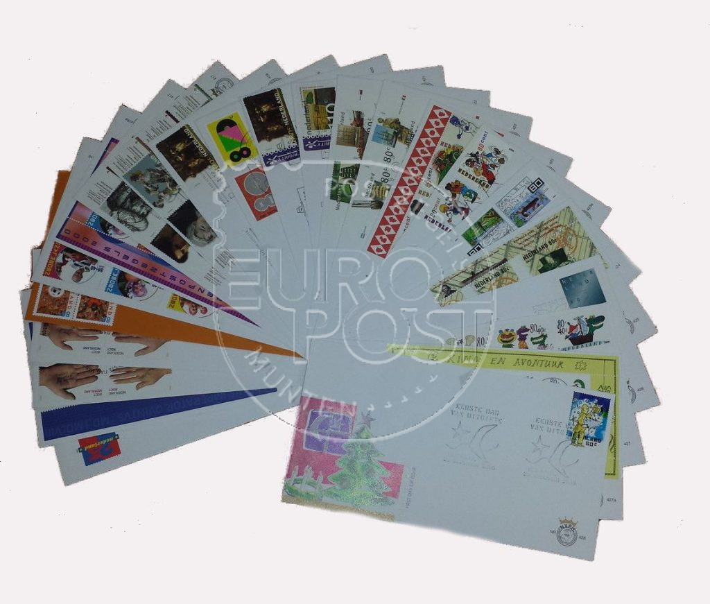 Envelopes do primeiro dia do volume completo da Holanda 2000