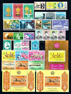 Indonesie 1976 Complete jaargang postzegels postfris