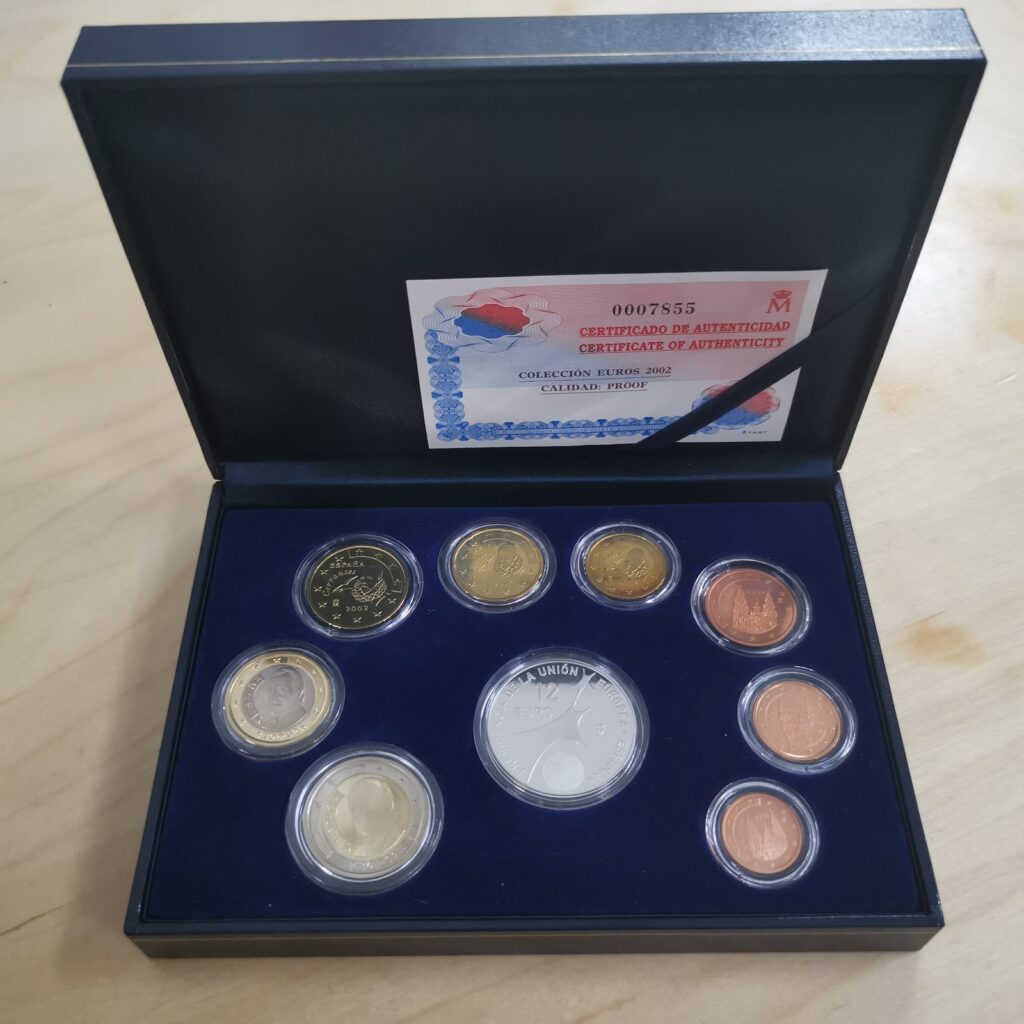Spanien 2002 Proof Jahressatz in Luxuskassette inklusive silberner 12-Euro-Münze